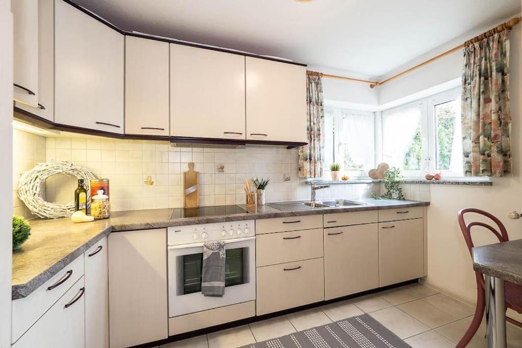 Ferienwohnung Julija Riedheim Hilzingen ภายนอก รูปภาพ